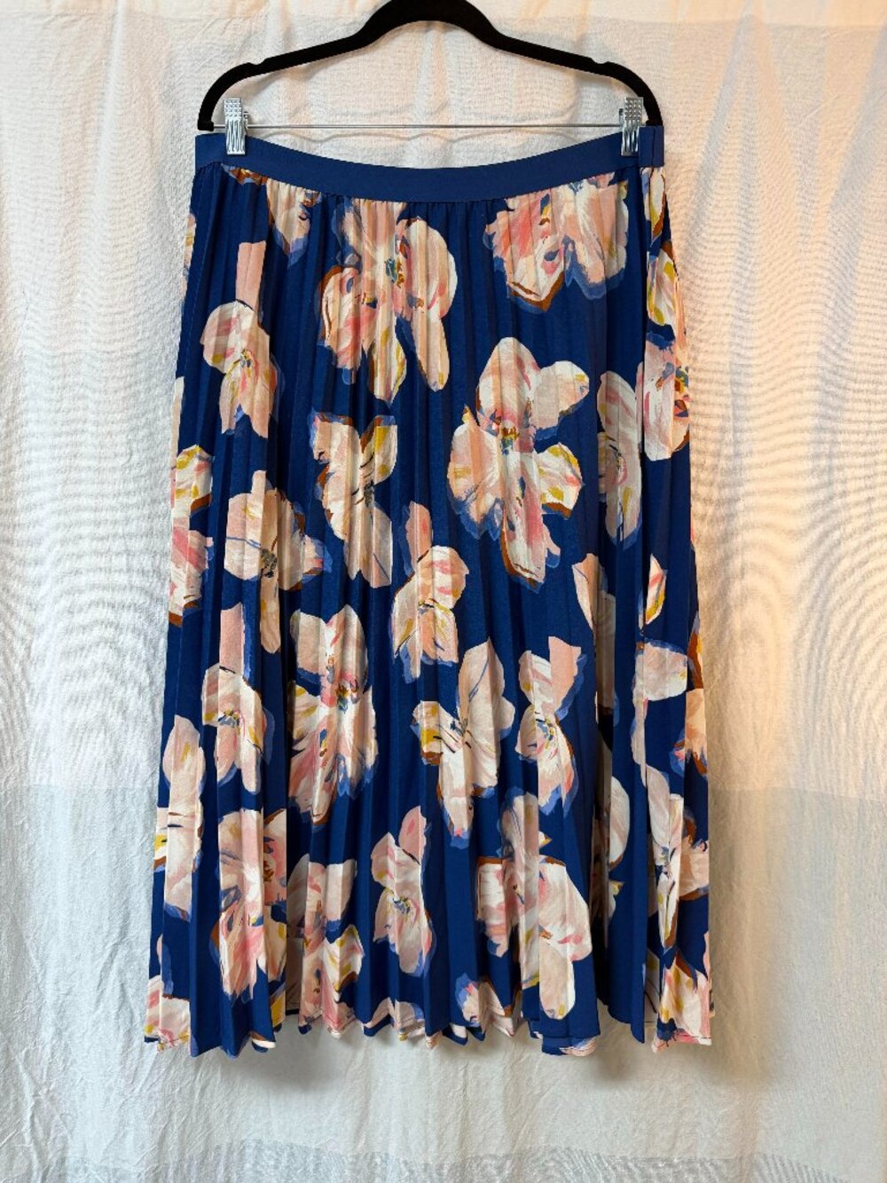 Pleated Floral Midi Skirt